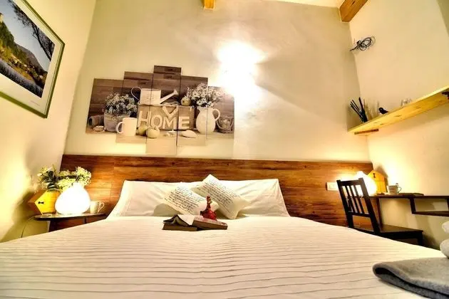 Comfort Tek Büyük veya İki Ayrı Yataklı Oda, Veranda, Zemin Kat