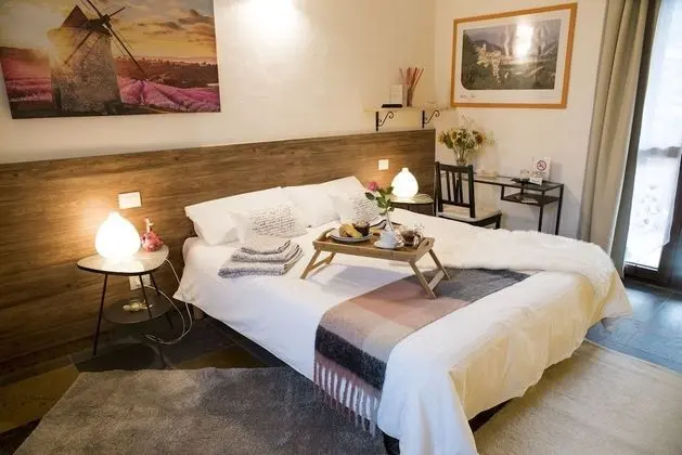 Deluxe Tek Büyük veya İki Ayrı Yataklı Oda, Veranda, Zemin Kat