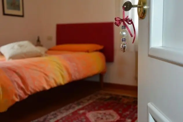 Oda, Ortak Banyo, Bahçe Manzaralı