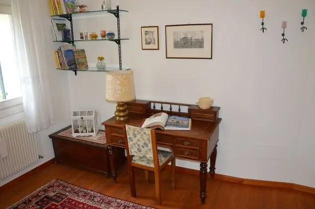 Oda, Ortak Banyo, Bahçe Manzaralı