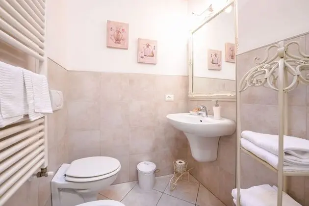 Design Tek Büyük Yataklı Oda, Göl Manzaralı