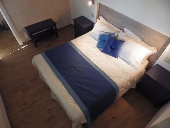 Basic Tek Büyük Yataklı Oda