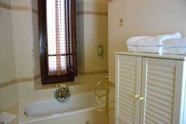 Tek Büyük Yataklı Oda, Özel Banyo (External)