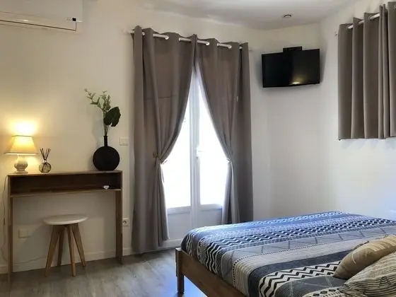 Tek Büyük Yataklı Oda (Chambre Lili)