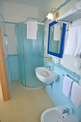 Deluxe Tek Büyük Yataklı Oda, Deniz Manzaralı