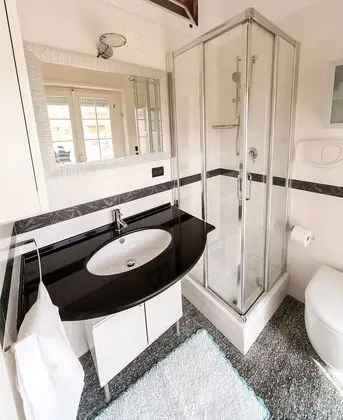 Tek Büyük veya İki Ayrı Yataklı Oda, Özel Banyo (External)