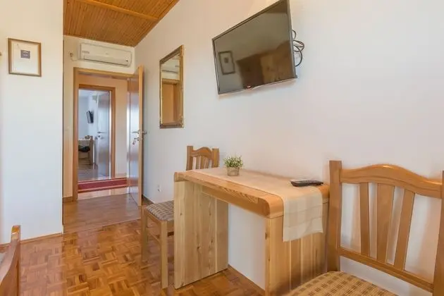 Tek Büyük Yataklı Oda, Balkon