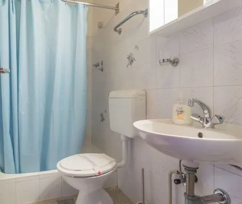 Tek Büyük Yataklı Oda, Balkon