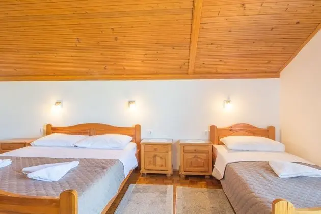 Üç Kişilik Oda, Balkon