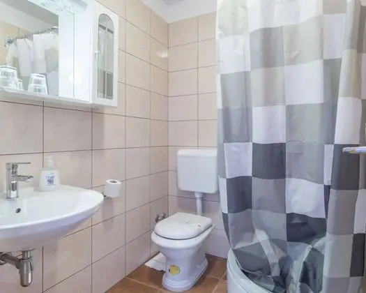 Üç Kişilik Oda, Balkon