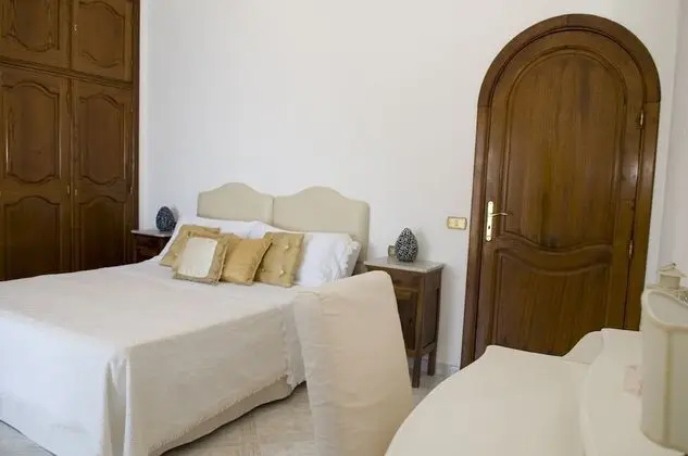 Tek Büyük Yataklı Oda, Balkon, Deniz Manzaralı