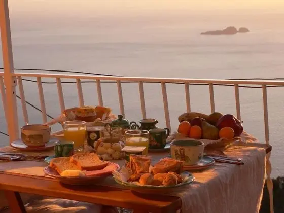Tek Büyük Yataklı Oda, Balkon, Deniz Manzaralı