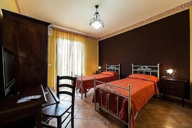 Tek Büyük veya İki Ayrı Yataklı Oda, Balkon