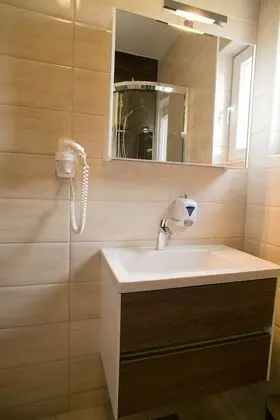 Tek Büyük Yataklı Oda, Balkon, Deniz Manzaralı