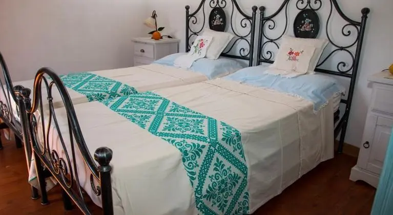 1 Çift Kişilik Veya 2 Tek Kişilik Yatak Standard