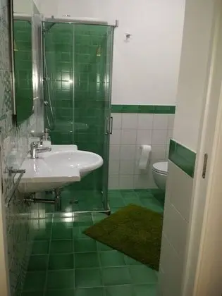 Tek Büyük Yataklı Oda (GREEN)