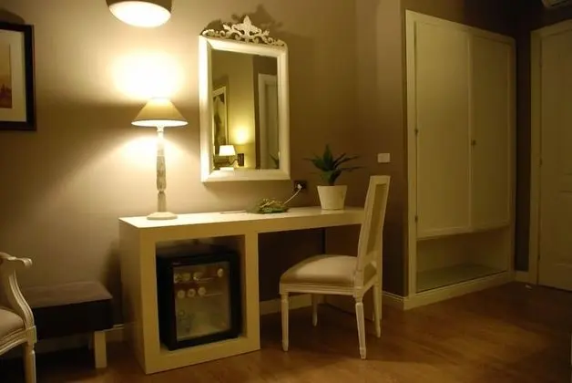 Superior Tek Büyük veya İki Ayrı Yataklı Oda, 1 Çift Kişilik Yatak (Private Bathroom)