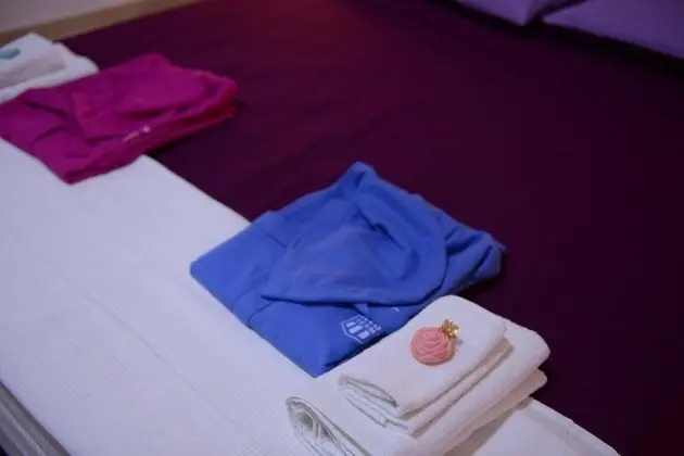 Basic Tek Büyük Yataklı Oda