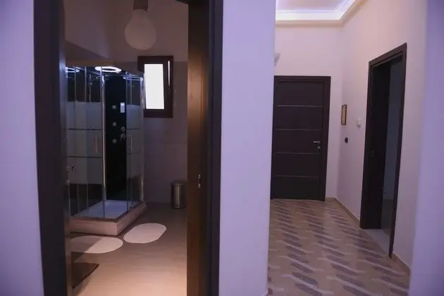 Basic Tek Büyük Yataklı Oda