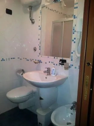 Economy Oda, Özel Banyo (External)