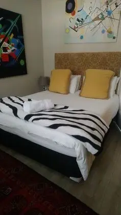 Comfort Tek Büyük Yataklı Oda