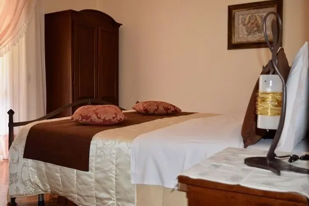 Comfort Tek Büyük Yataklı Oda