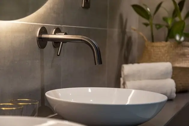 Deluxe Tek Büyük Yataklı Oda (Sinku)