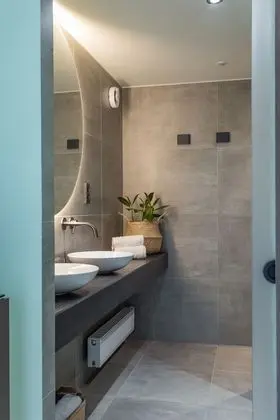 Deluxe Tek Büyük Yataklı Oda (Sinku)