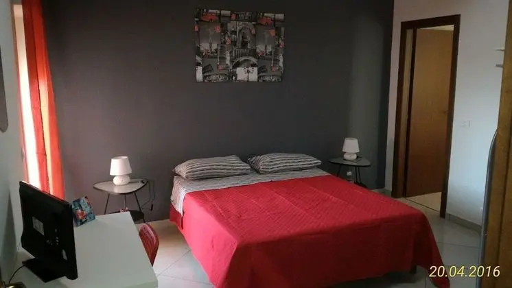 Üç Kişilik Oda, Deniz Manzaralı