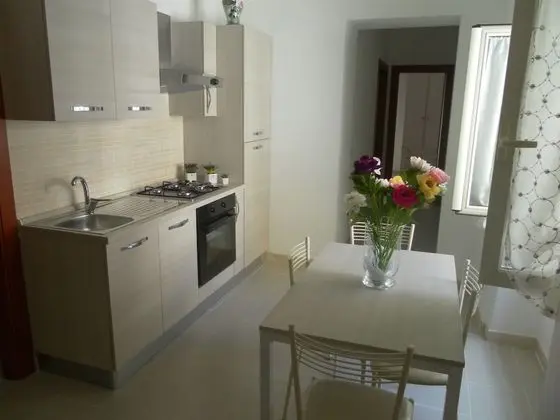 Tek Büyük veya İki Ayrı Yataklı Oda, Ortak Banyo