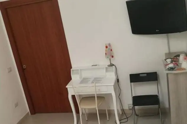 Tek Büyük veya İki Ayrı Yataklı Oda, Ortak Banyo