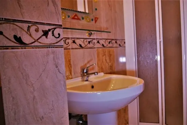 Comfort Büyük Yataklı Tek Kişilik Oda, 1 Yatak Odası, Banyolu/Duşlu