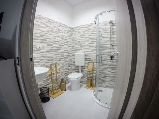 Tek Büyük Yataklı Oda (Grotta Azzurra)