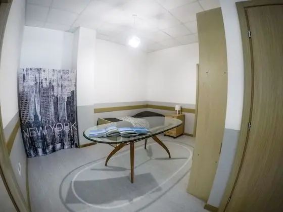 Üç Kişilik Oda (Cala domestica)