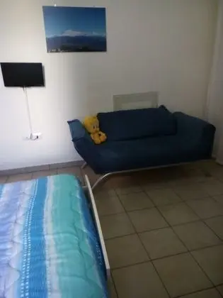 Tek Büyük veya İki Ayrı Yataklı Oda (Blu)