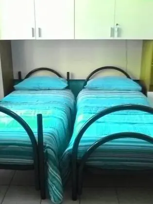 Tek Büyük veya İki Ayrı Yataklı Oda (Blu)