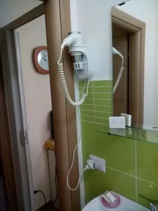 Tek Büyük veya İki Ayrı Yataklı Oda (Viola)