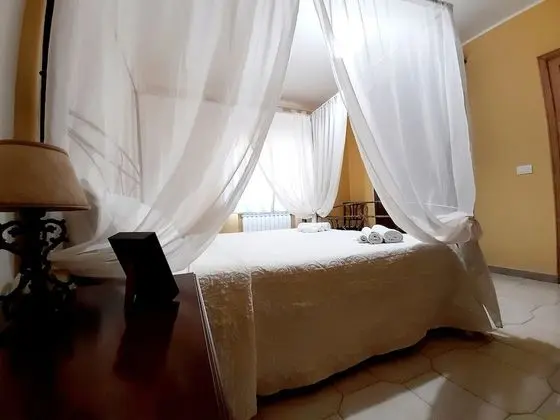 Romantic Tek Büyük Yataklı Oda