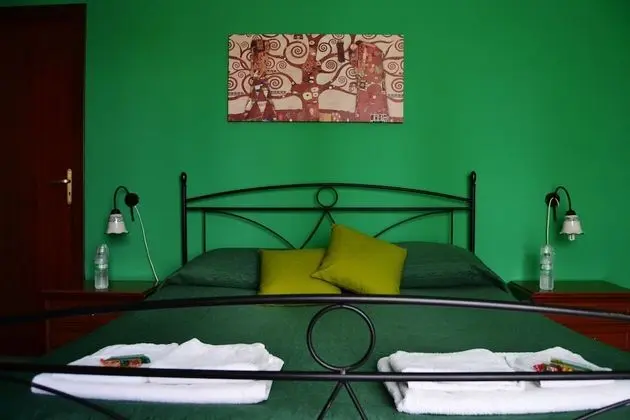 Üç Kişilik Oda, Park Manzaralı