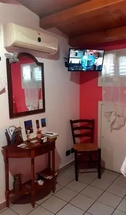 Romantic Tek Büyük Yataklı Oda