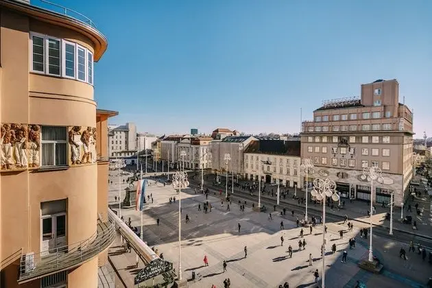Panoramic Tek Büyük Yataklı Oda