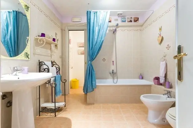 Comfort Tek Büyük Yataklı Oda, 1 Yatak Odası, Özel Banyo, Avlu