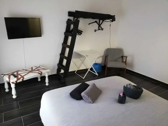 Tek Büyük Yataklı Oda