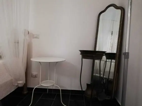 Üç Kişilik Oda