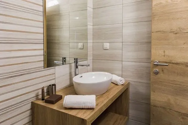 Comfort Tek Büyük veya İki Ayrı Yataklı Oda, 1 En Büyük (King) Boy Yatak ve Çekyat, Sigara İçilmez