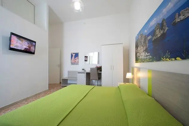 Tek Büyük veya İki Ayrı Yataklı Oda (2° Floor, No Elevator)