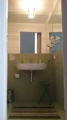 Tek Büyük veya İki Ayrı Yataklı Oda (2° Floor, No Elevator)