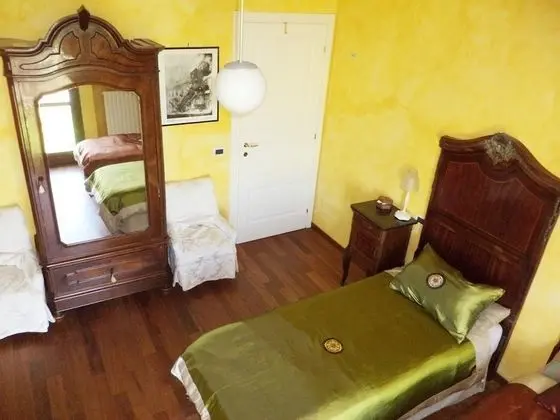 Tek Büyük veya İki Ayrı Yataklı Oda, Özel Banyo, Bahçe Manzaralı