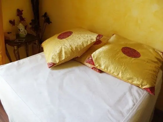 Tek Büyük veya İki Ayrı Yataklı Oda, Özel Banyo, Bahçe Manzaralı
