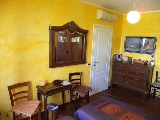 Tek Büyük veya İki Ayrı Yataklı Oda, Özel Banyo, Bahçe Manzaralı
